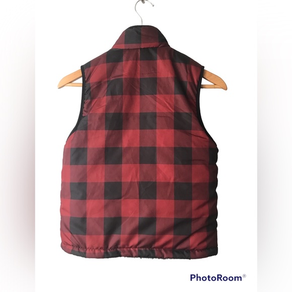 David Bitton checkered Sherpa reversible vest youth/childrens size 7/8 - Picture 2 of 5